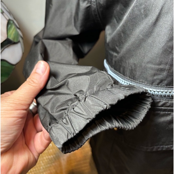 Zara Basic Black Hooded Full Zip Jacket Women’s Size S like new! - Picture 5 of 10